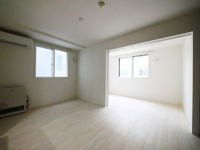 ブランシャール中島公園HDの居間写真