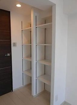 収納　参考写真：別部屋タイプ