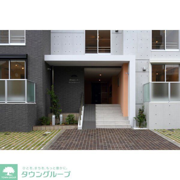 エントランス　エントランス
