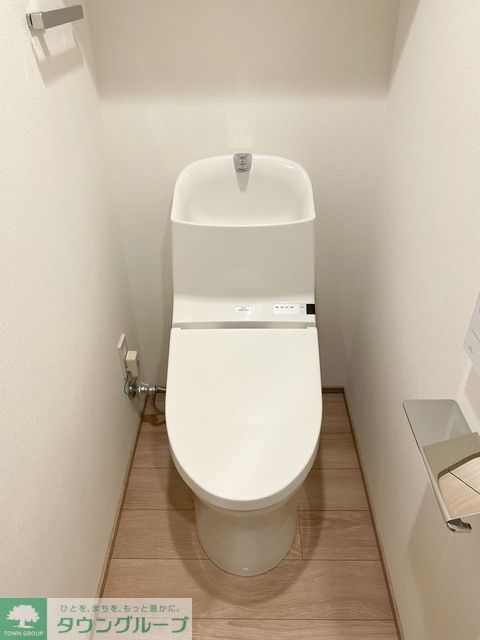 京急本線 新馬場駅 徒歩7分 12階建 築9年のトイレ写真