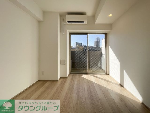 京急本線 新馬場駅 徒歩7分 12階建 築9年の居間写真