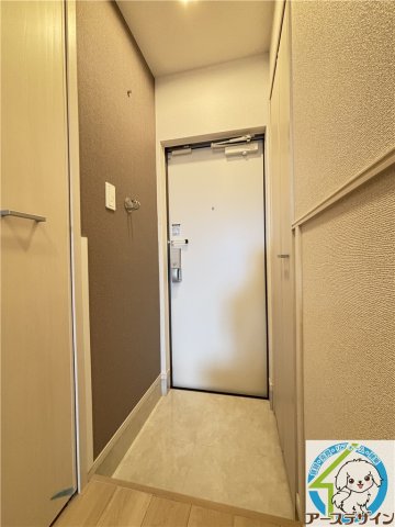 玄関　同施工メーカーイメージ写真