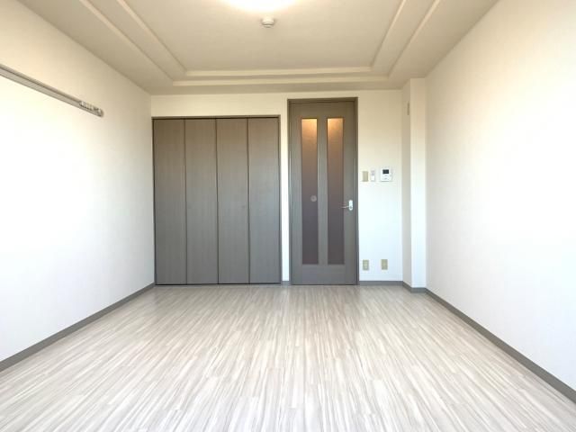 京阪本線 古川橋駅 徒歩15分 4階建 築25年の居間写真