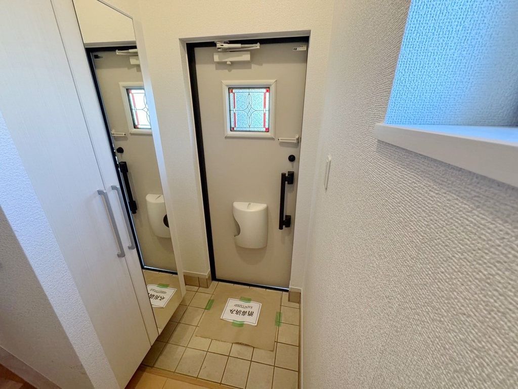 玄関　設備