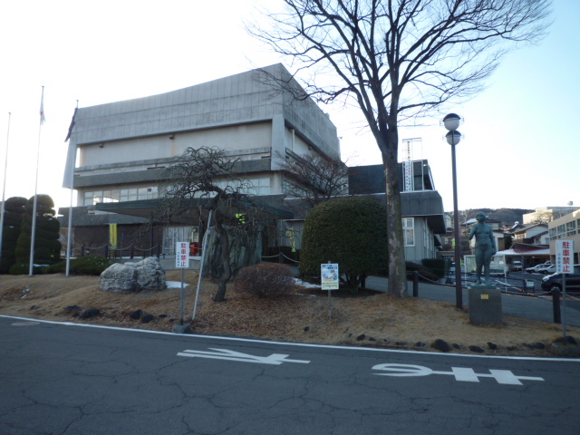 役所　渋川市役所（役所）まで711m