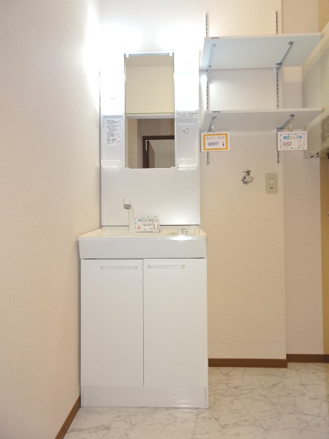 洗面設備　※画像は同間取り102号室です