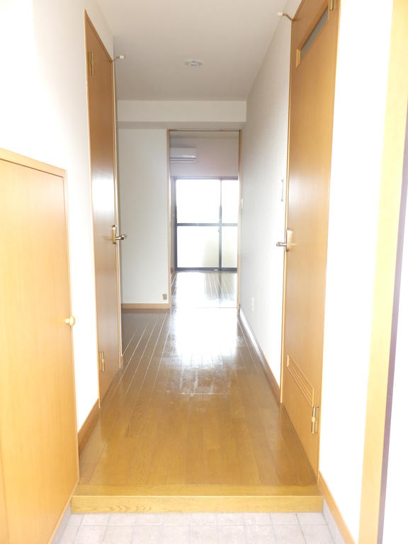 玄関　☆靴箱付き☆