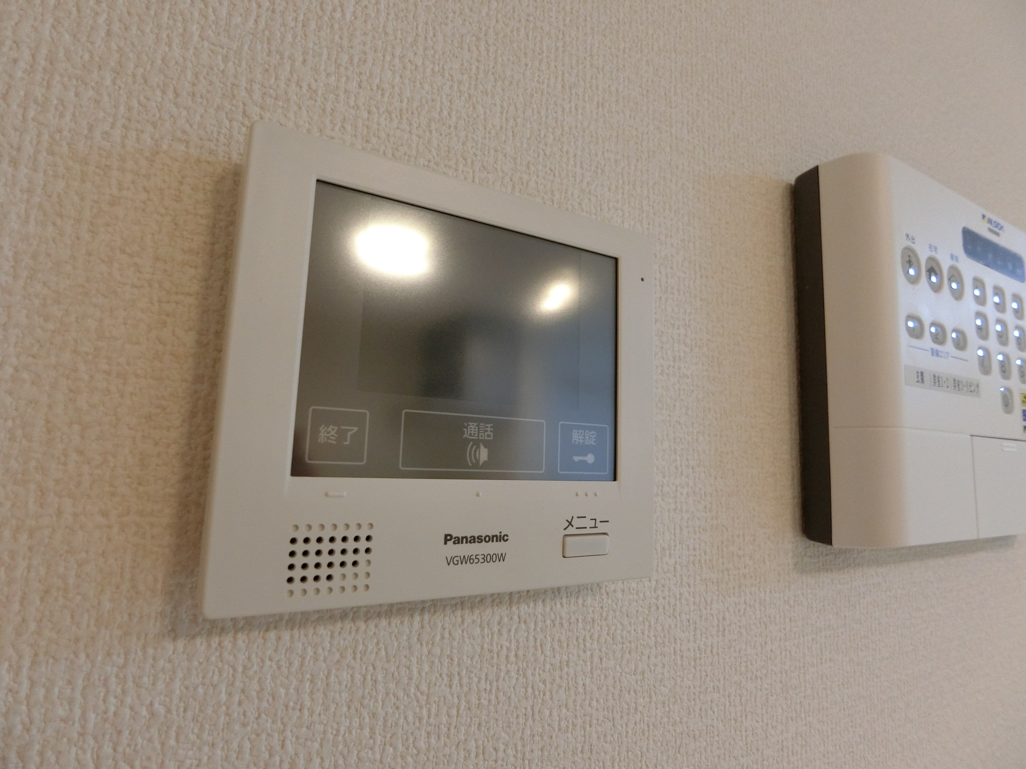 セキュリティ　ＴＶモニター付きインターホンでセキュリティー◎