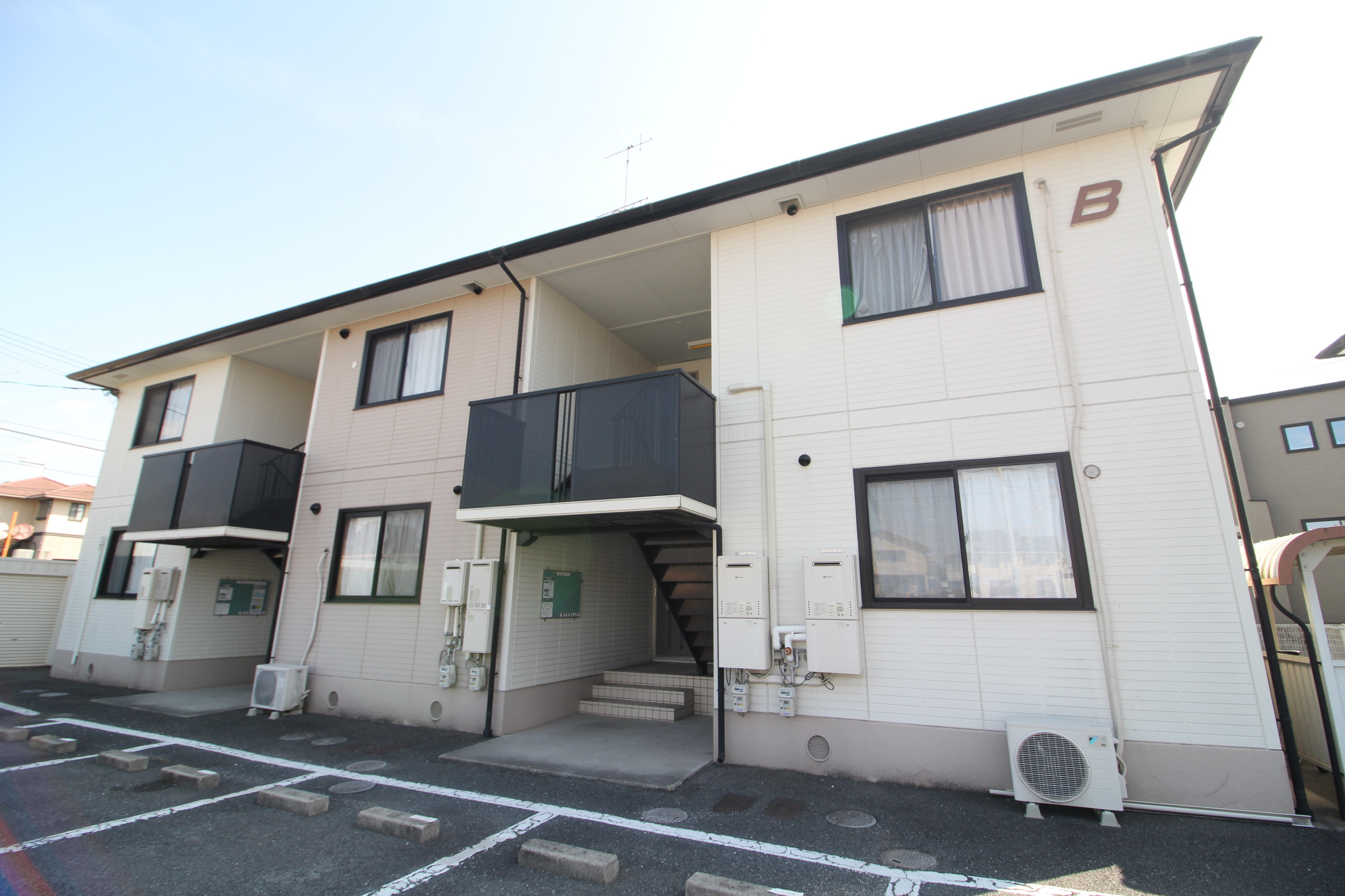 建物外観　水江の2LDKアパート♪