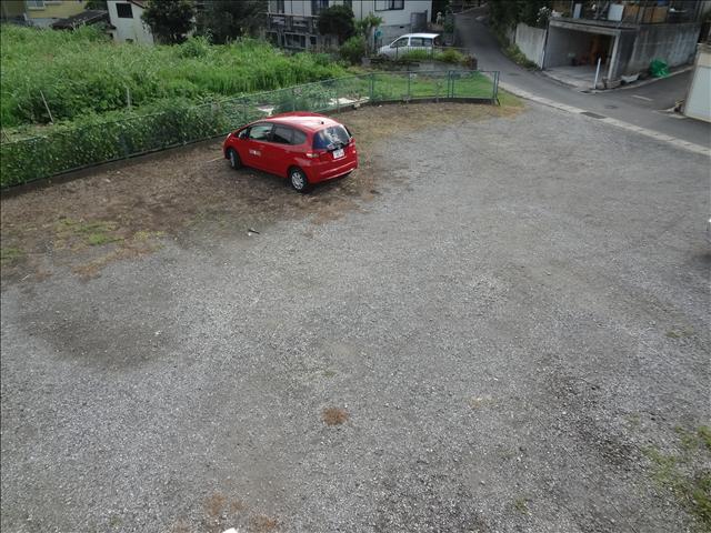 駐車場　敷地内駐車場