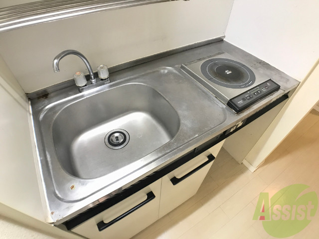 キッチン　ＩＨつきのキッチン。お手入れもしやすそう。