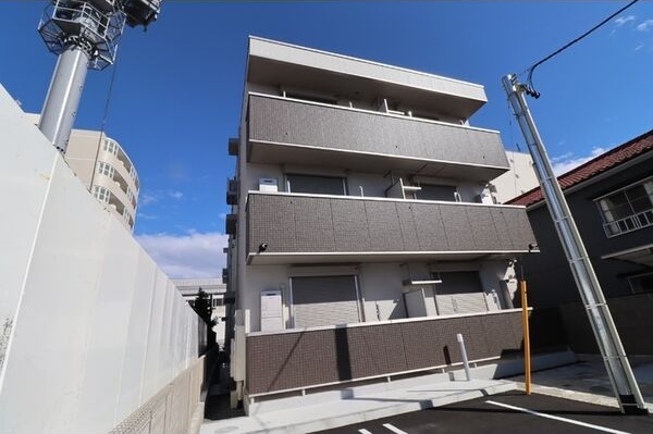 ＪＲ東海道本線 金山駅 徒歩10分 築4年
