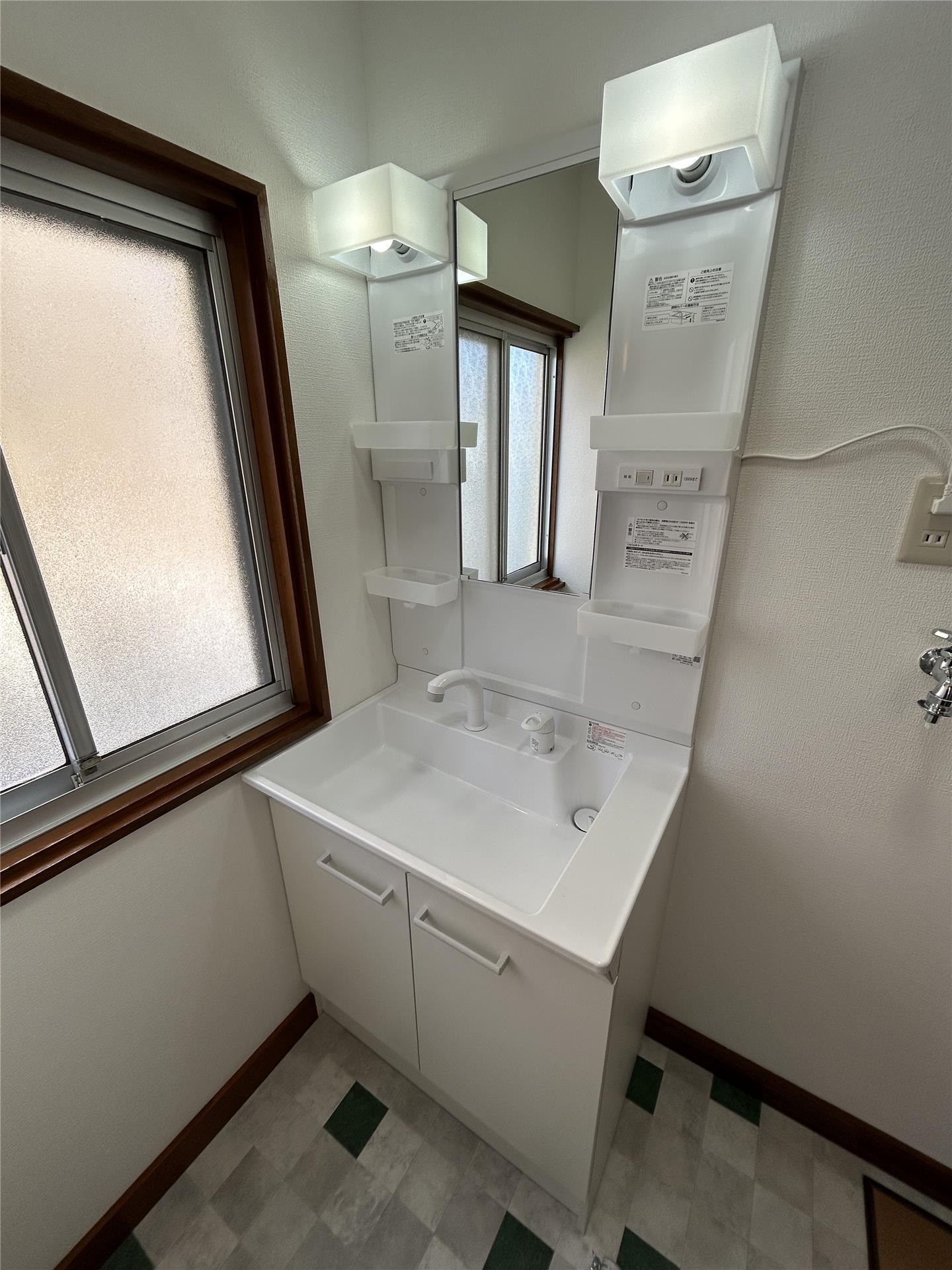 洗面設備　洗髪洗面化粧台