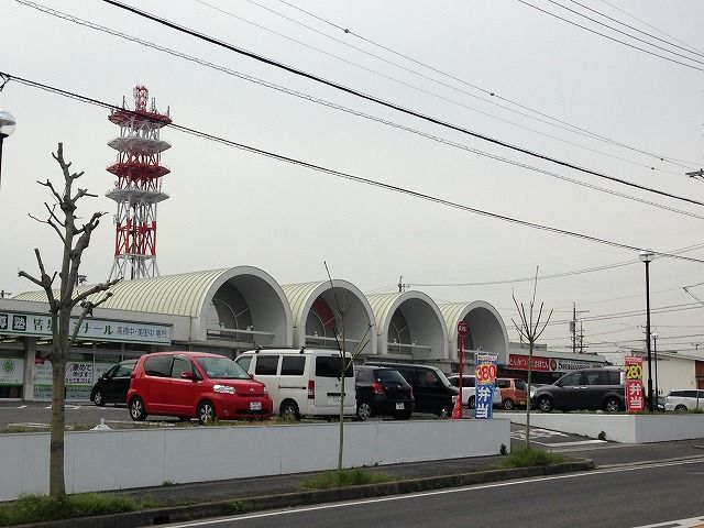 【豊田市上野町のマンションのスーパー】