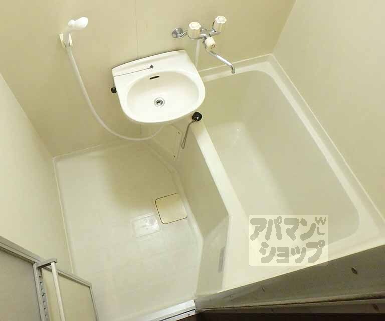 バス・シャワールーム　ゆっくり出来ます！