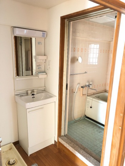 洗面設備　別号室写真です