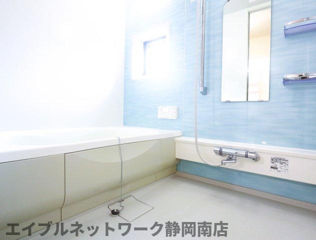 バス・シャワールーム　きれいなお風呂です