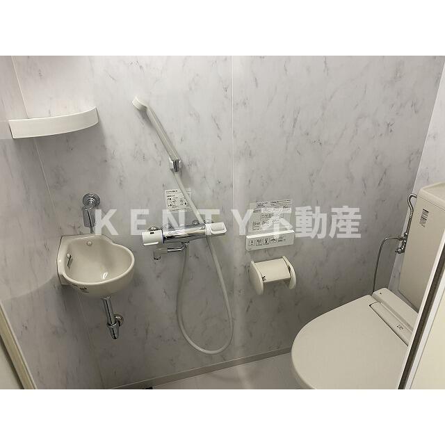 バス・シャワールーム　落ち着いた空間のシャワールームです