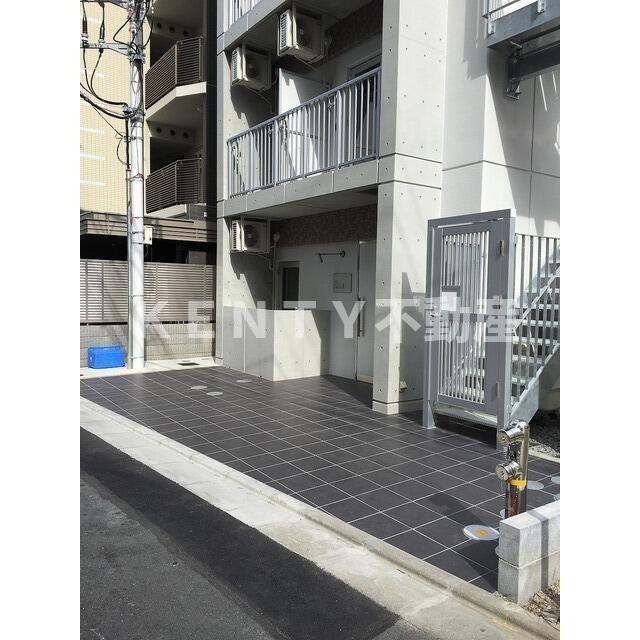 エントランス　清潔なエントランスです