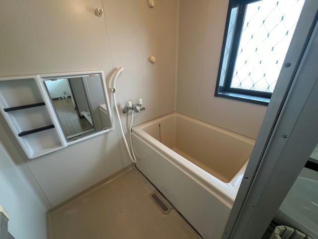 バス・シャワールーム　浴室です