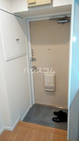 【ラウスパレス三軒茶屋の玄関】