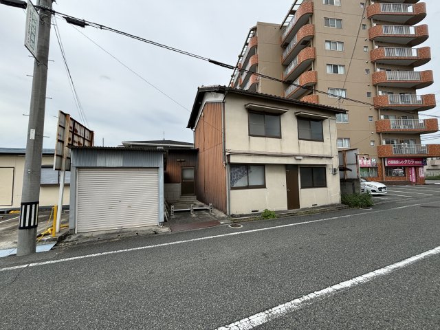 網干区新在家貸家の建物外観