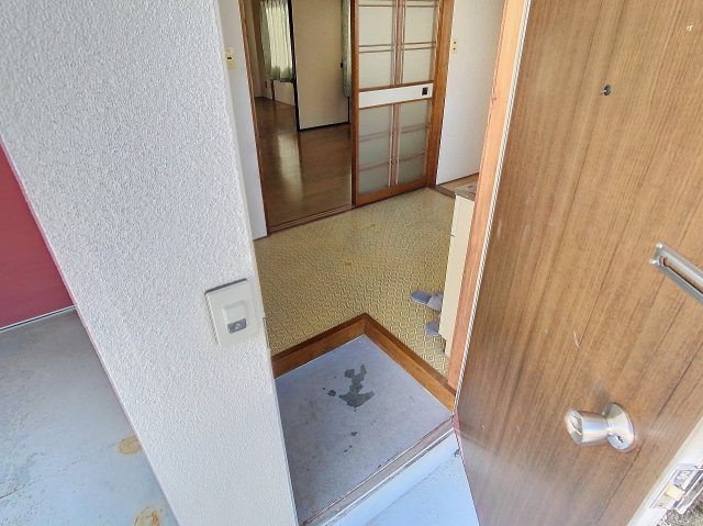 玄関　2024年11月撮影