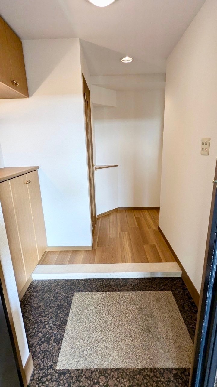 玄関　シューズBOX付き玄関