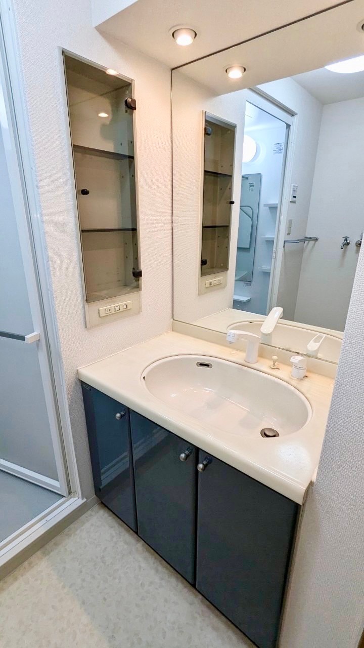 洗面設備　洗面化粧台