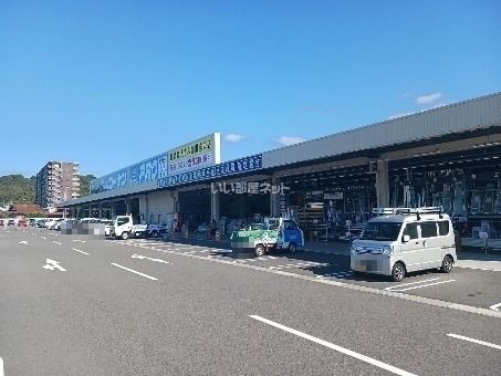 【コーポ辻川のホームセンター】