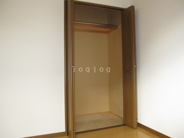 収納　部屋１　収納