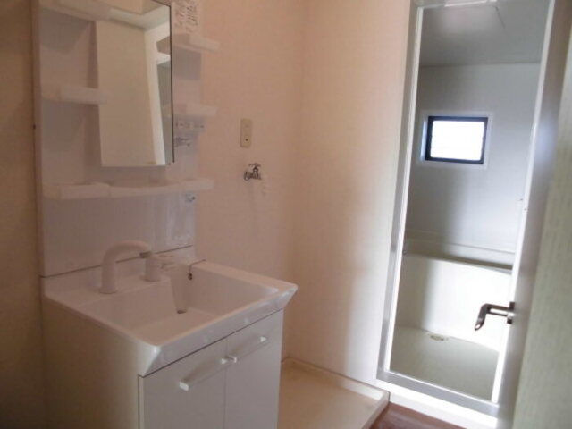 洗面設備　洗髪洗面化粧台