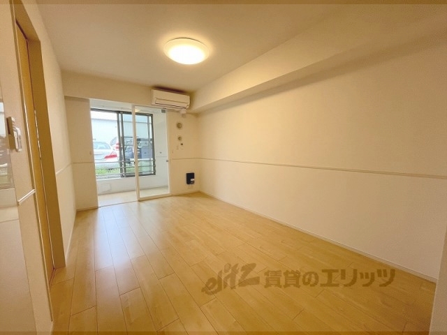 居室・リビング　リビング