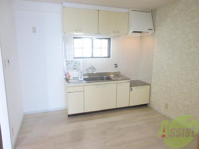 居室・リビング　ピカピカフローリング