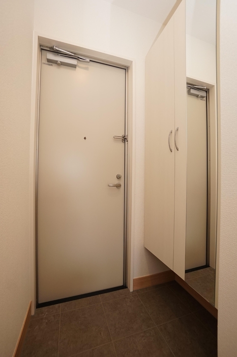 玄関　落ち着いた玄関です