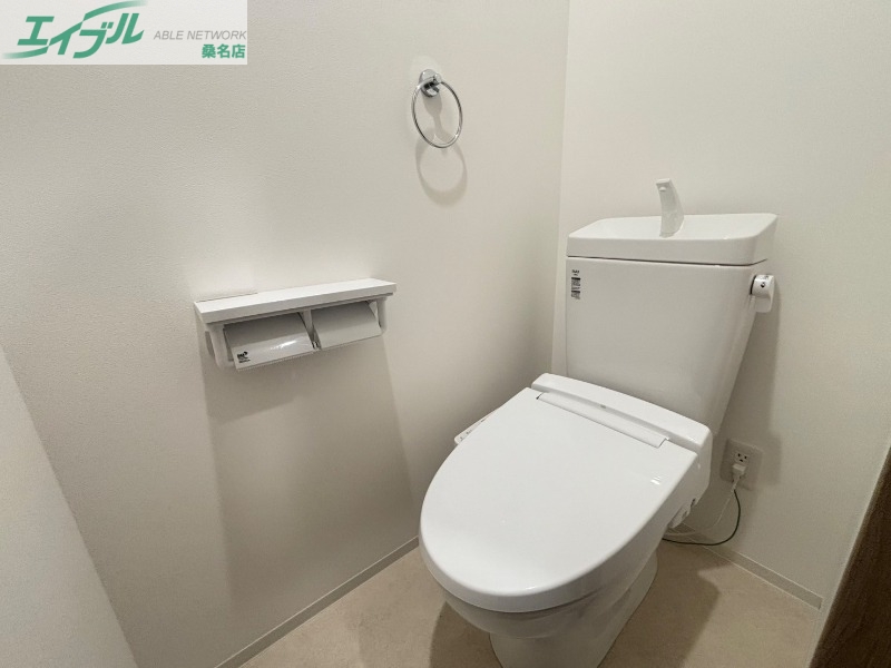 トイレ　同タイプ部屋写真です。