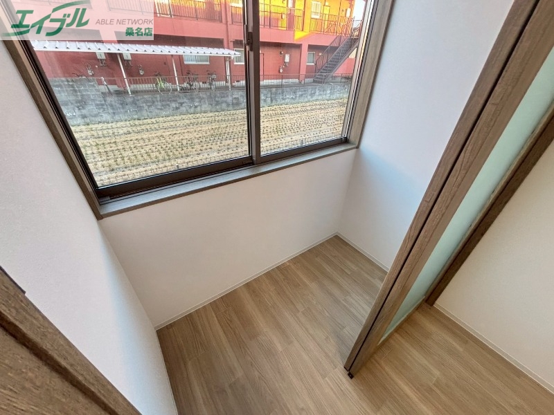 バルコニー　同タイプ部屋写真です。