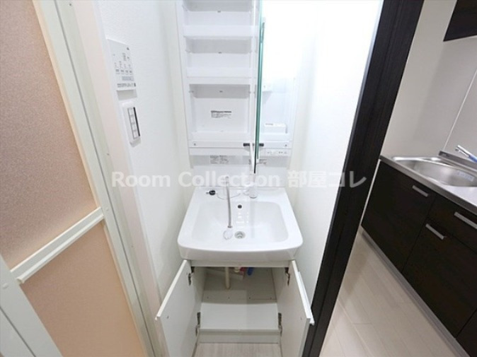 洗面設備　※同物件他部屋写真 反転の場合有