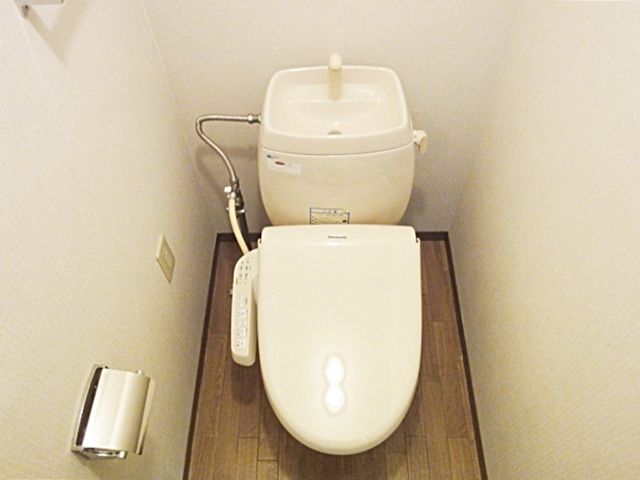 トイレ　コンパクトで使いやすいトイレです