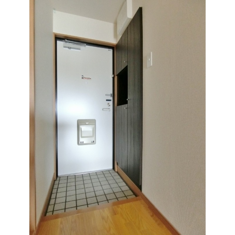 玄関　図面と現状に相違がある場合には現状を優先