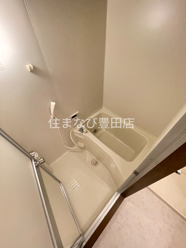 バス・シャワールーム　同型別部屋写真