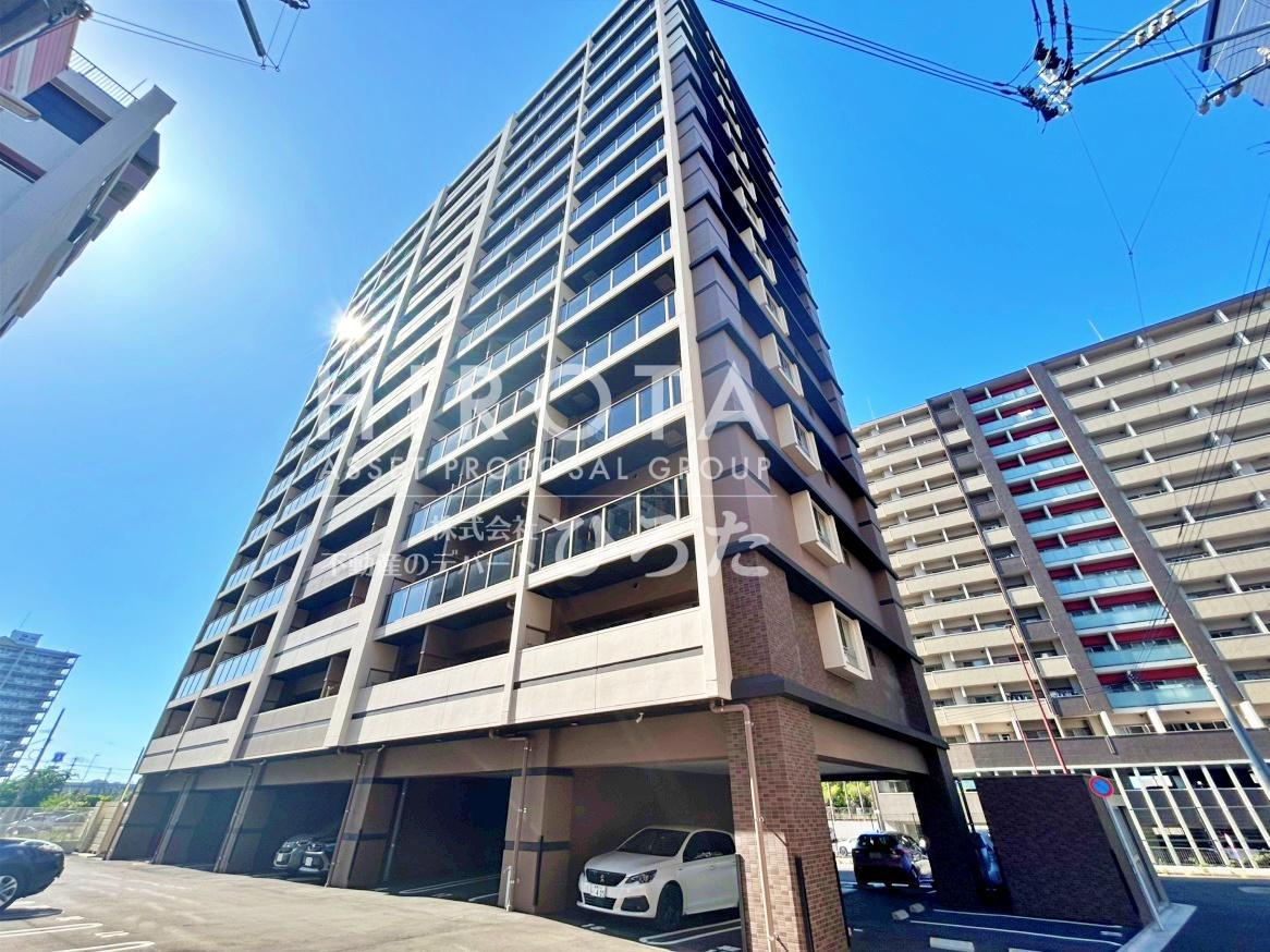 建物外観　建築工事中