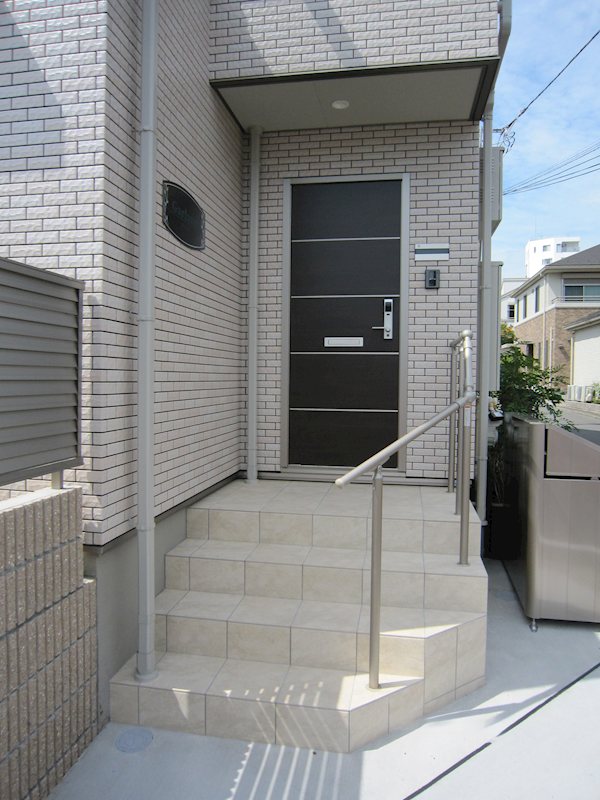 その他設備　手すり付きです。