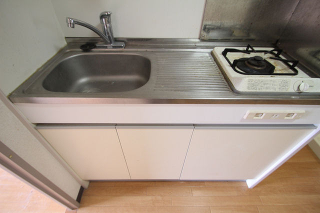 キッチン　※別室の参考写真です。