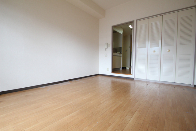 居室・リビング　※別室の参考写真です。