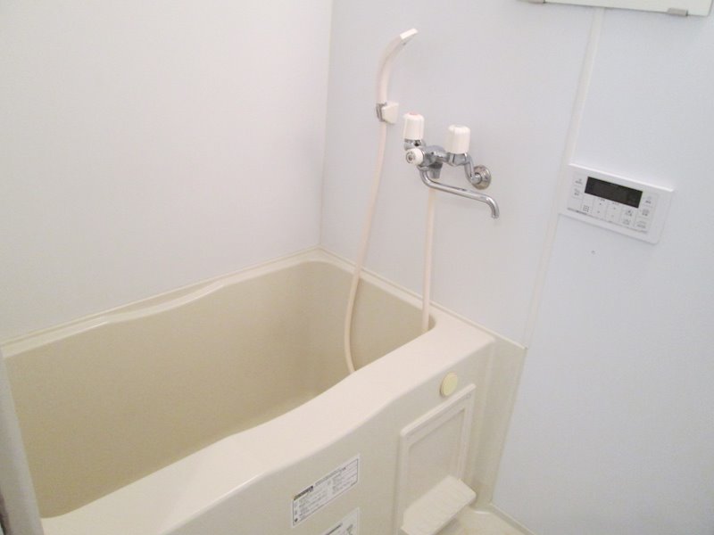 バス・シャワールーム　追い焚き風呂