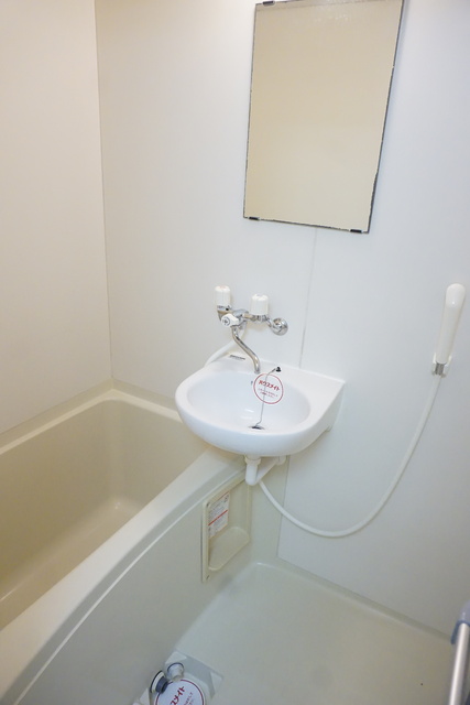 バス・シャワールーム　バスルームです☆