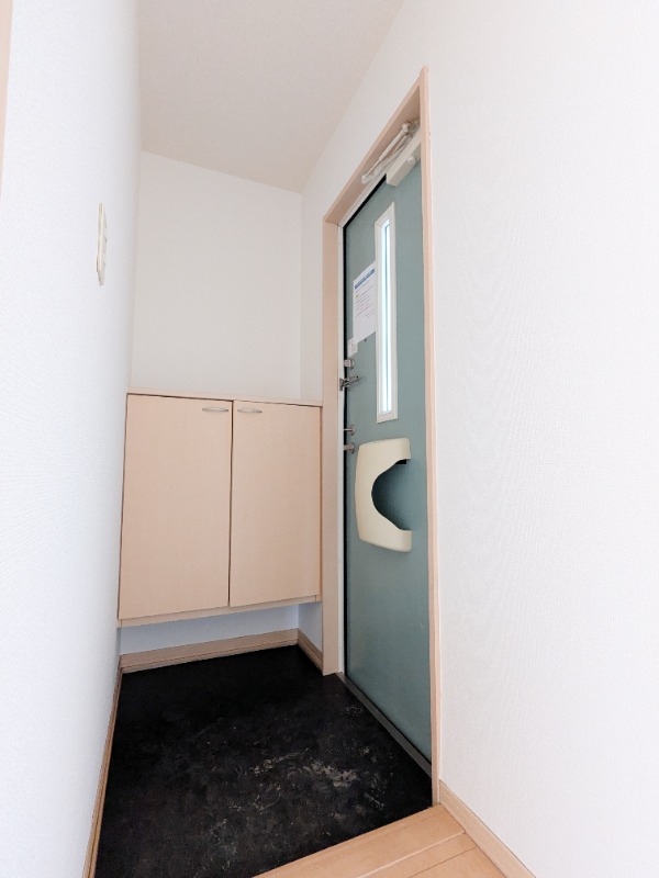 玄関　図面と現状に相違がある場合には現状を優先