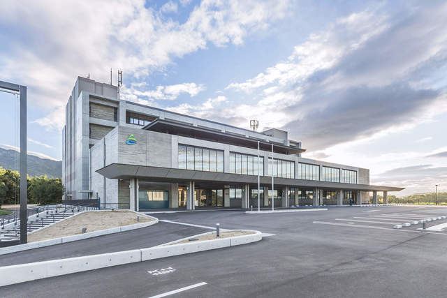 役所　海南市役所（役所）まで2051m