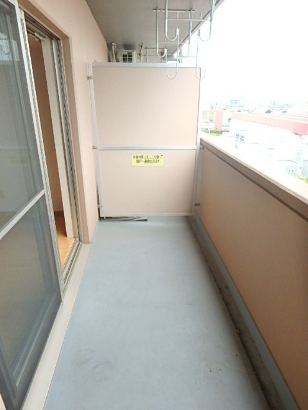 バルコニー　図面と現状に相違がある場合には現状を優先